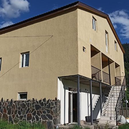 Stop House Mestia Eksteriør bilde